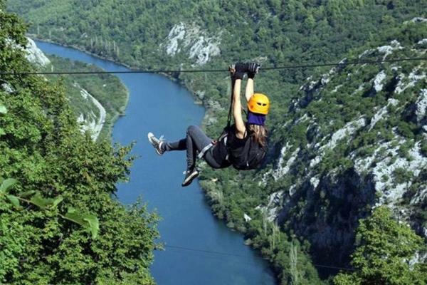 Apartman Roza Omis Bagian luar foto